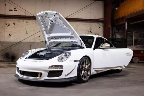 Tận thấy Porsche 911 GT3 2010 số sàn cũ đắt hơn xe 'đập hộp'