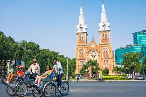 TP HCM đón khoảng 750.000 khách du lịch trong dịp Tết Dương lịch