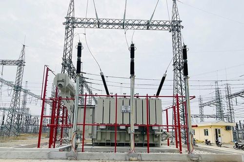 Đóng điện Dự án Trạm biến áp 220kV nối cấp trong Trạm biến áp 500kV Phố Nối