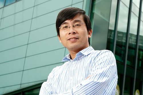 Giáo sư quê ở Quảng Nam làm tổng biên tập tạp chí khoa học hàng đầu thế giới