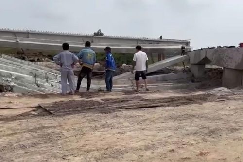 Sự cố rơi gãy 9 phiến dầm khi thi công cầu trên cao tốc Biên Hòa - Vũng Tàu