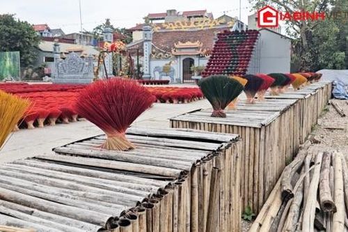 Làng nghề tăm hương 100 năm tuổi tại Hà Nội hối hả vào vụ Tết