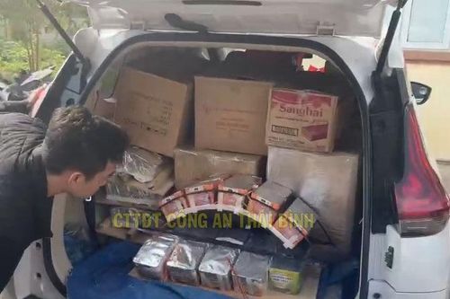 Khởi tố Giám đốc vận chuyển pháo nổ
