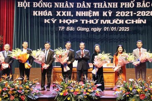 Tinh gọn bộ máy: Đồng thuận, đồng lòng bước vào kỷ nguyên mới