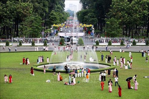 TP Hồ Chí Minh ghi nhận 750.000 lượt người tham quan dịp Tết Dương lịch