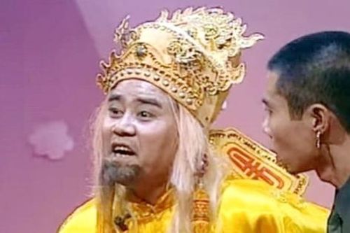 'Ngọc Hoàng đầu tiên của Táo Quân: Là 'sếp' của Tự Long, lấy vợ kém 13 tuổi