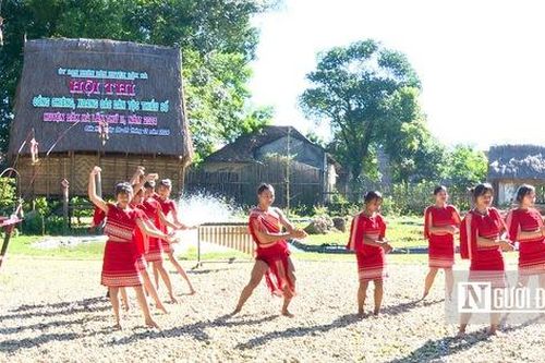 Chàng trai của Tây Nguyên và vũ điệu đại ngàn say đắm lòng người