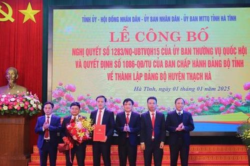 Hà Tĩnh: Chính thức giảm 1 huyện và 7 xã/phường