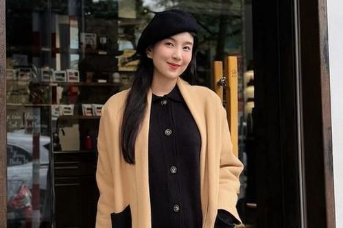 Mốt đồ rộng, giấu nhẹm vóc dáng của MC Mai Ngọc khi mang thai