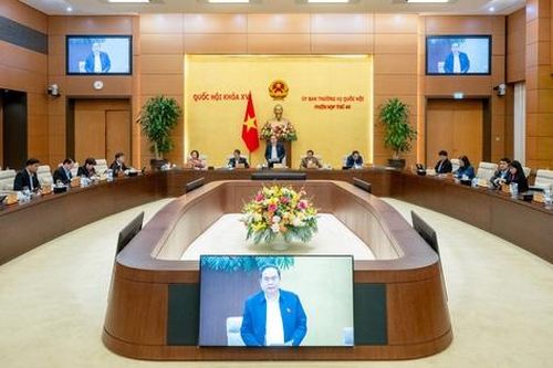 Thường vụ Quốc hội quyết nghị áp dụng thuế bảo vệ môi trường với xăng là 2.000 đồng/lít