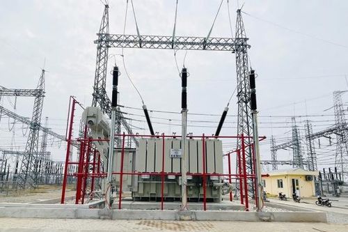 Đóng điện Trạm biến áp 220kV trong TBA 500kV Phố Nối