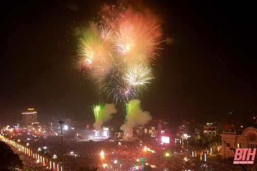 Đêm pháo hoa chuyển giao