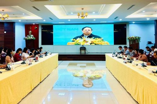 Thủ tướng Chính phủ Phạm Minh Chính đối thoại với nông dân