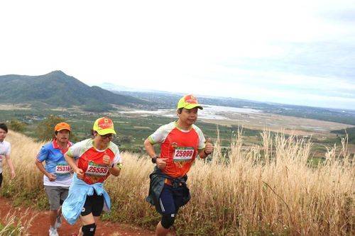 Đón bình minh năm mới trên đỉnh Chư Đang Ya