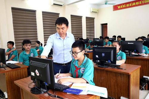 Niềm vui của Giáo dục Đất Tổ