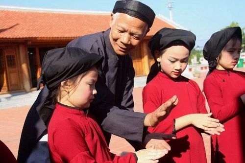'Cú hích' bảo tồn, truyền nối tinh hoa dân tộc