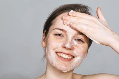 6 mẹo chăm sóc da ngày Tết tối giản và hiệu quả