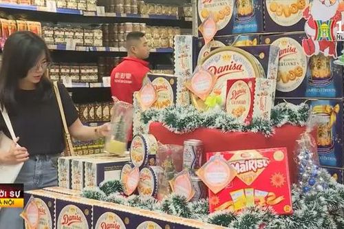 Siêu thị, trung tâm thương mại hút khách ngày đầu năm 2025