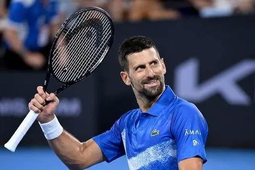 Novak Djokovic đánh bại Rinky Hijikata tại vòng 1 giải Brisbane International