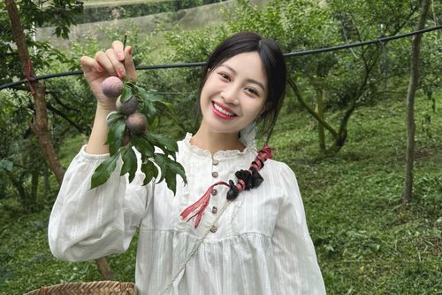 Cô gái trẻ hai lần chiến đấu với ung thư