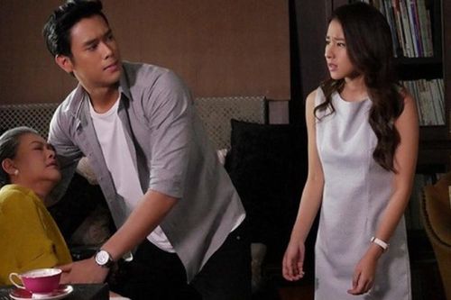 Mẹ tôi hứa cho em dâu 500 triệu nếu chịu sinh con, em trai tôi vội đáp lại một câu khiến bà tức đến mức ngã quỵ