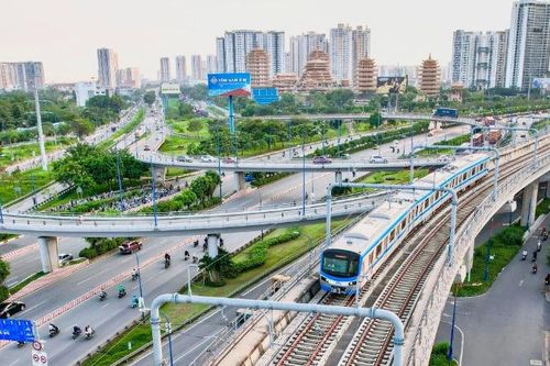 Thành phố Hồ Chí Minh tìm giải pháp tăng trưởng 2 con số