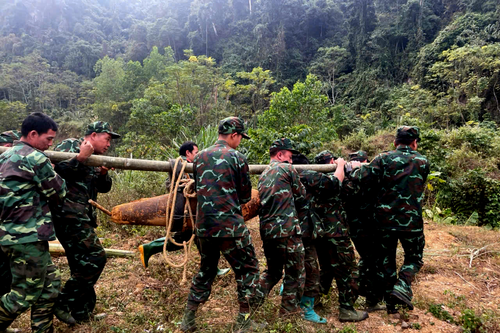 Bắc Kạn: Hủy nổ an toàn quả bom nặng 300kg