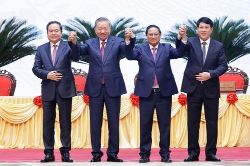 Cần những quyết sách mang tính lịch sử