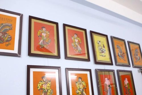Độc đáo tranh đỏ đón Tết cổ truyền