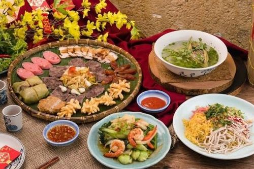 Độc đáo hương vị ẩm thực Tết cổ truyền