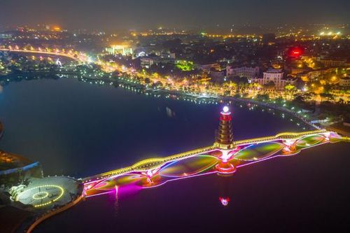 Sốt vé, hết phòng khách sạn, du lịch Phú Thọ 'bội thu' trước thềm trận chung kết Việt Nam - Thái Lan