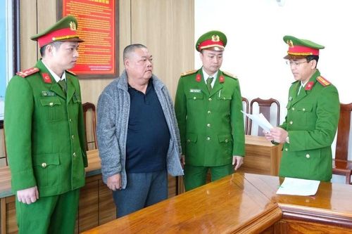 Khởi tố giám đốc sử dụng hồ sơ giả để đấu thầu