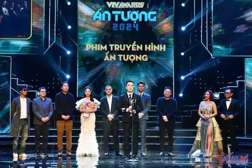 Điểm tin showbiz 02/01: 'Độc đạo', 'Anh trai vượt ngàn chông gai' đoạt giải VTV Awards 2024