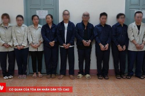Lợi dụng kinh doanh trò chơi điện tử để lôi kéo đánh bạc với số tiền hàng chục tỷ
