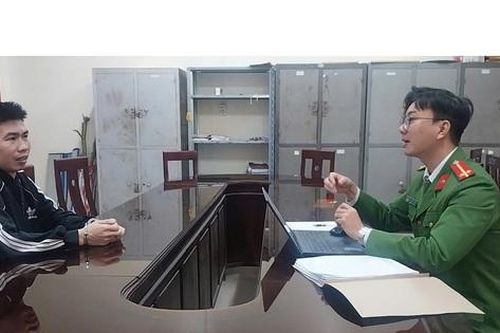 Khởi tố đối tượng lừa đảo chiếm đoạt tài sản để lấy tiền đánh bạc trực tuyến