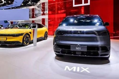 Ô tô Trung Quốc chiếm gần một nửa doanh số toàn cầu