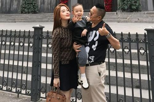 Bảo Thy nói lý cho chồng doanh nhân và con trai 'chạy show' cùng mình