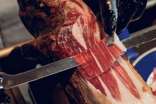 Nhiều thực phẩm lạ 'đổ bộ' thị trường Tết