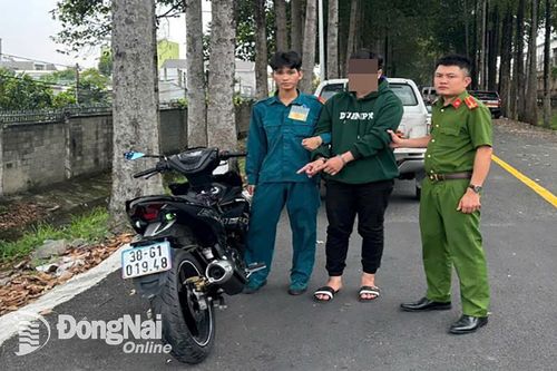 Giả vờ mua hàng trên mạng rồi cướp