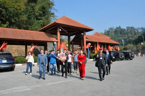 Gần 10.000 lượt khách đến Lạng Sơn dịp Tết Dương lịch 2025