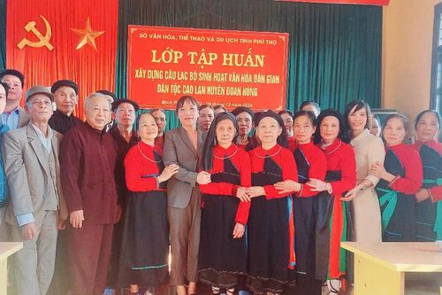 Tập huấn câu lạc bộ sinh hoạt văn hóa dân gian dân tộc Cao Lan