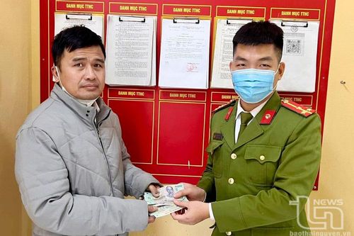 Nhờ Công an trả lại tiền cho người chuyển nhầm