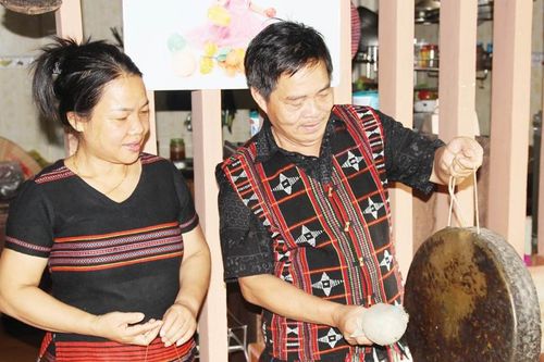 Giữ lửa truyền thống giữa đại ngàn