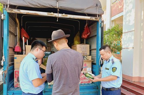 Cục QLTT Thái Nguyên: Được đánh giá, xếp loại mức độ 'Hoàn thành xuất sắc nhiệm vụ' năm 2024