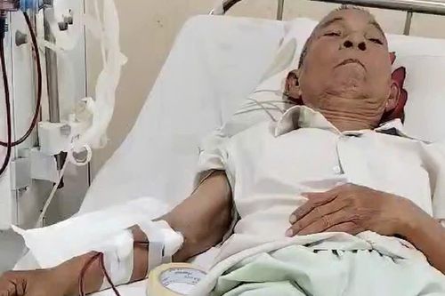 Mở rộng lòng từ: Nhà nghèo không tiền chạy thận nhân tạo