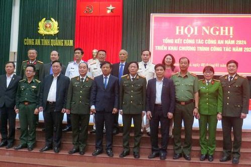 Gương mẫu, đi đầu trong thực hiện nhiệm vụ được giao