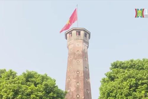 Cột cờ Hà Nội lần đầu mở cửa đón du khách