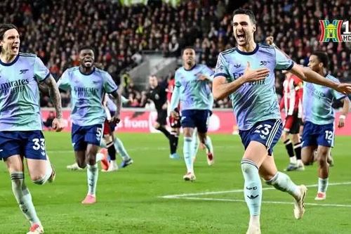Arsenal thu hẹp khoảng cách với Liverpool, nuôi hy vọng vô địch