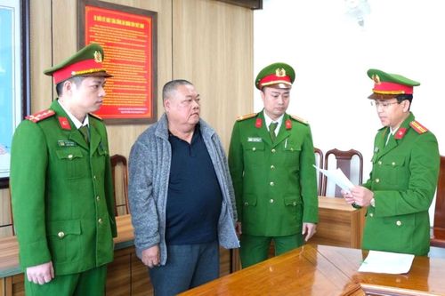 Giám đốc công ty xây dựng làm giả hồ sơ, trúng 3 gói thầu trị giá 26 tỷ đồng