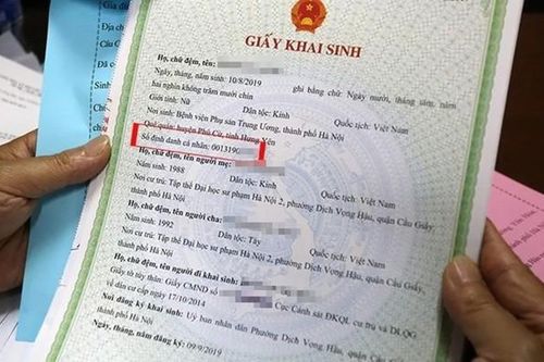 Từ 2025, cha mẹ bắt buộc phải tránh điều này khi làm giấy khai sinh cho trẻ
